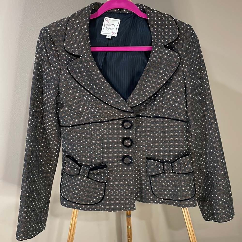 Nanette Lepore blazer. Beautiful trimmed with black velvet!